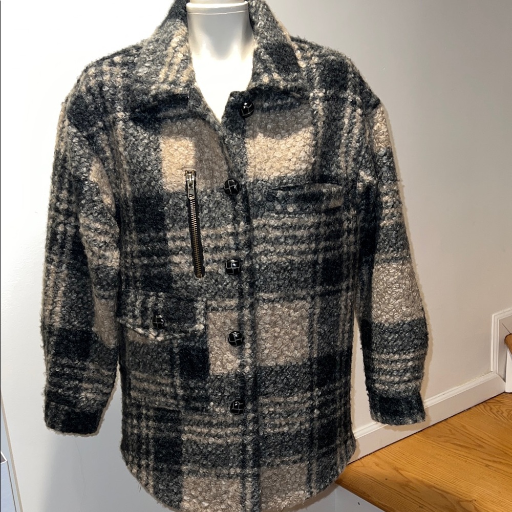 NWOT PLAID SHACKET